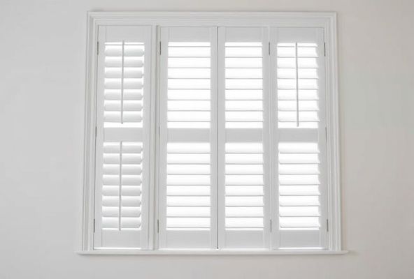 Klassiek Witte Shutters op Maat