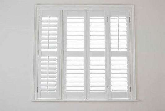 Klassiek Witte Shutters op Maat