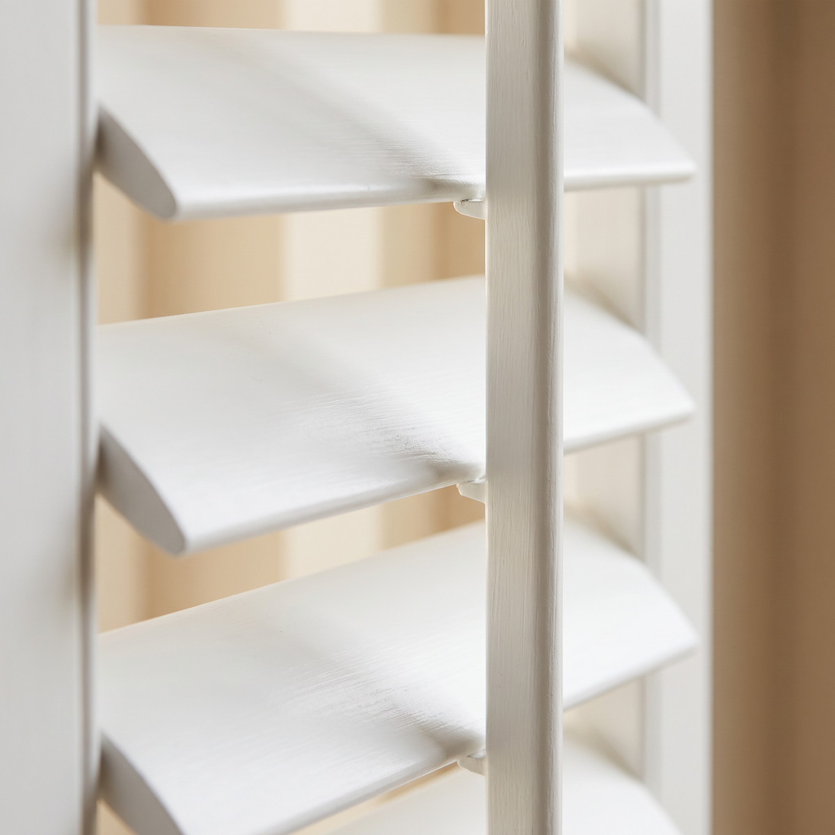 Detail van witte lamellen, 63 mm